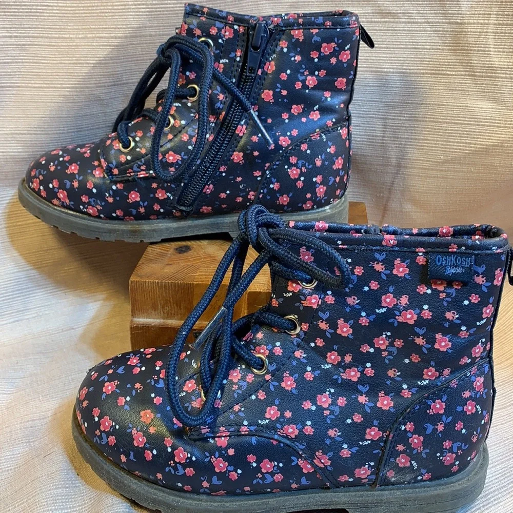 OshKosh B’gosh ankle booties w/side zipper